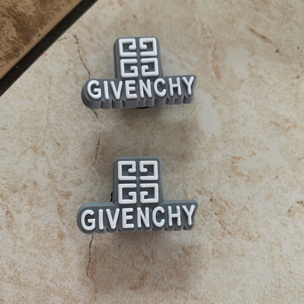 Croc charms